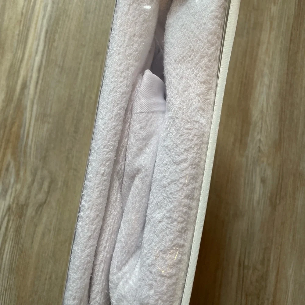 QUEEN mattress protector